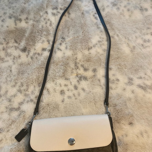 Coach reversible crossbody purse - Picture 3 of 8